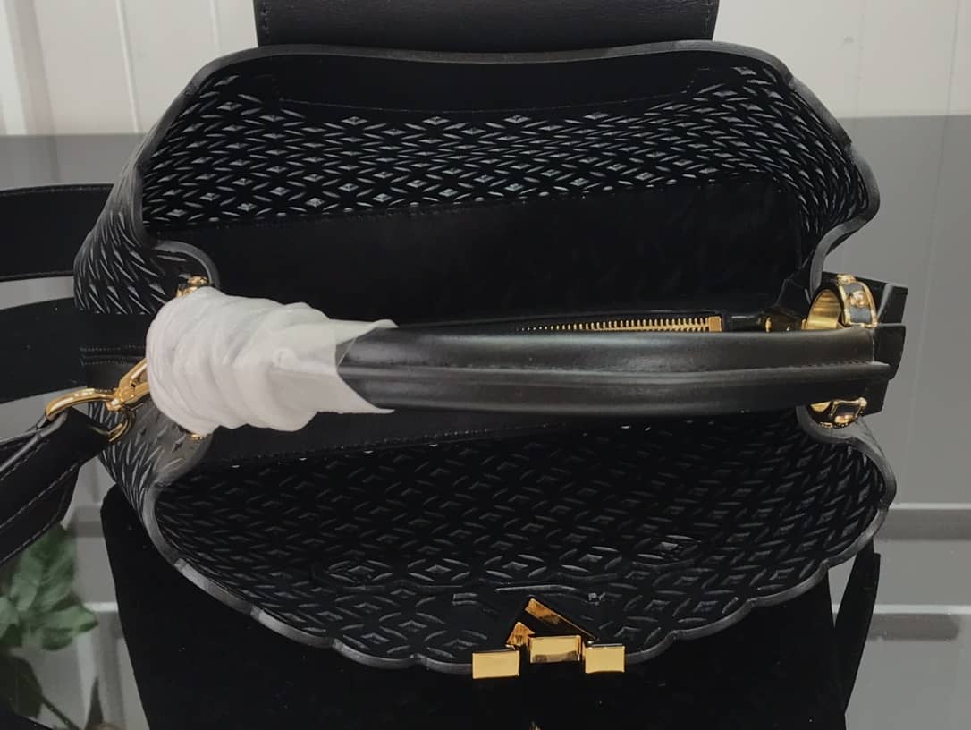 L0vis Vvtt0n Capucines BB Cutout Leather Bag Replica Black M57228