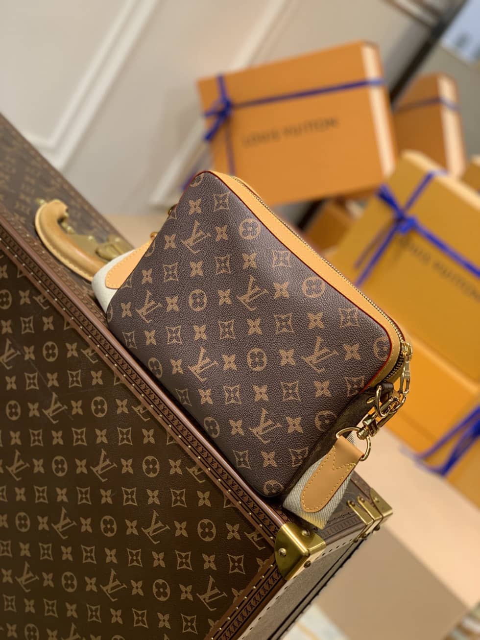 L0vis Vvtt0n x Nigo Trio Monogram Stripes Brown M45965 Replica Messenger Bag