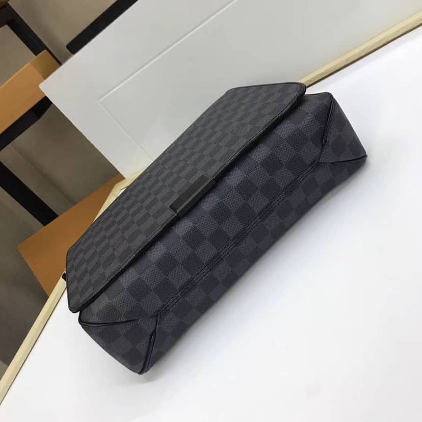 L0vis Vvtt0n Damier Graphite District MM Shoulder Bag Replica N41272