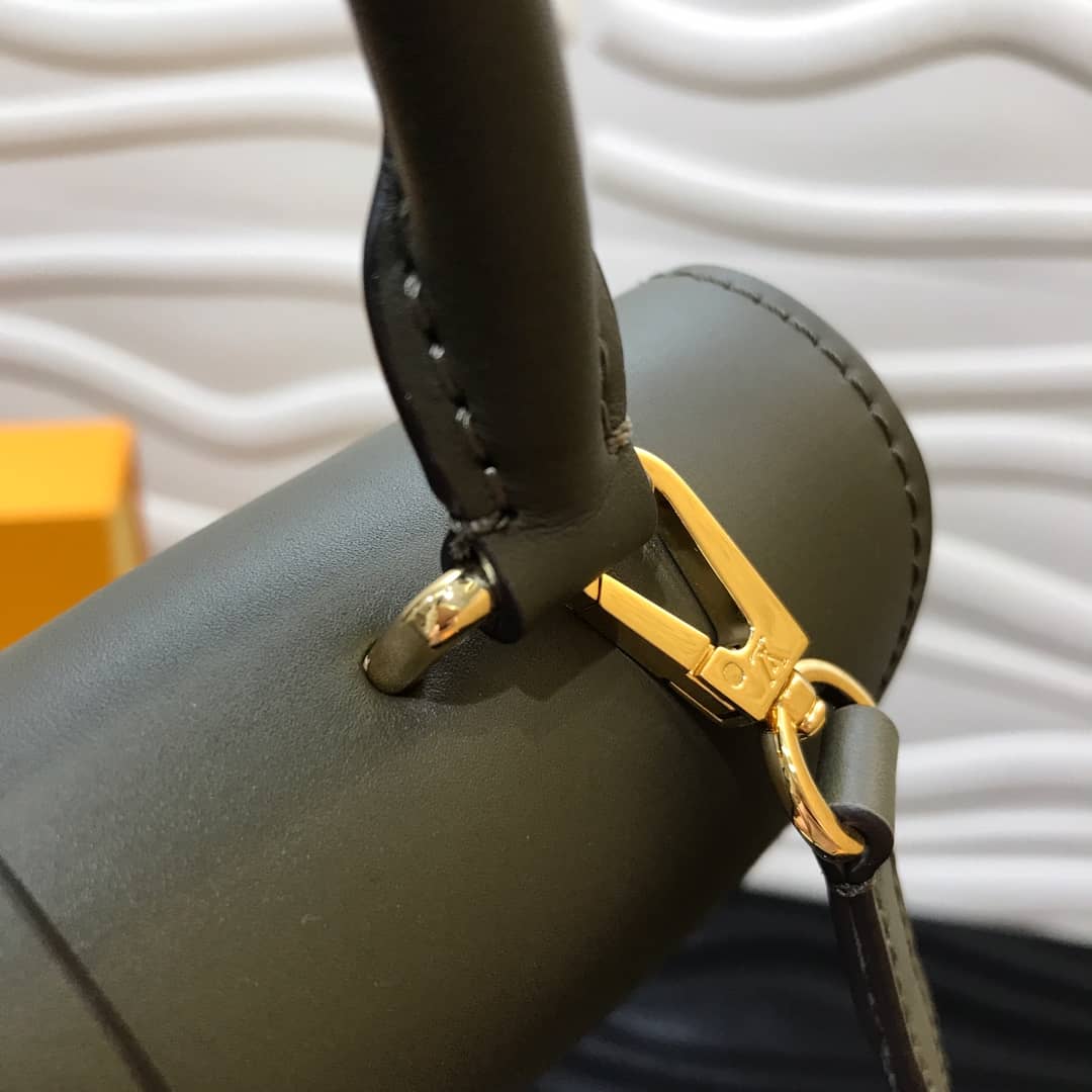 L0vis Vvtt0n Locky BB 2way Replica Crossbody Bag M44797