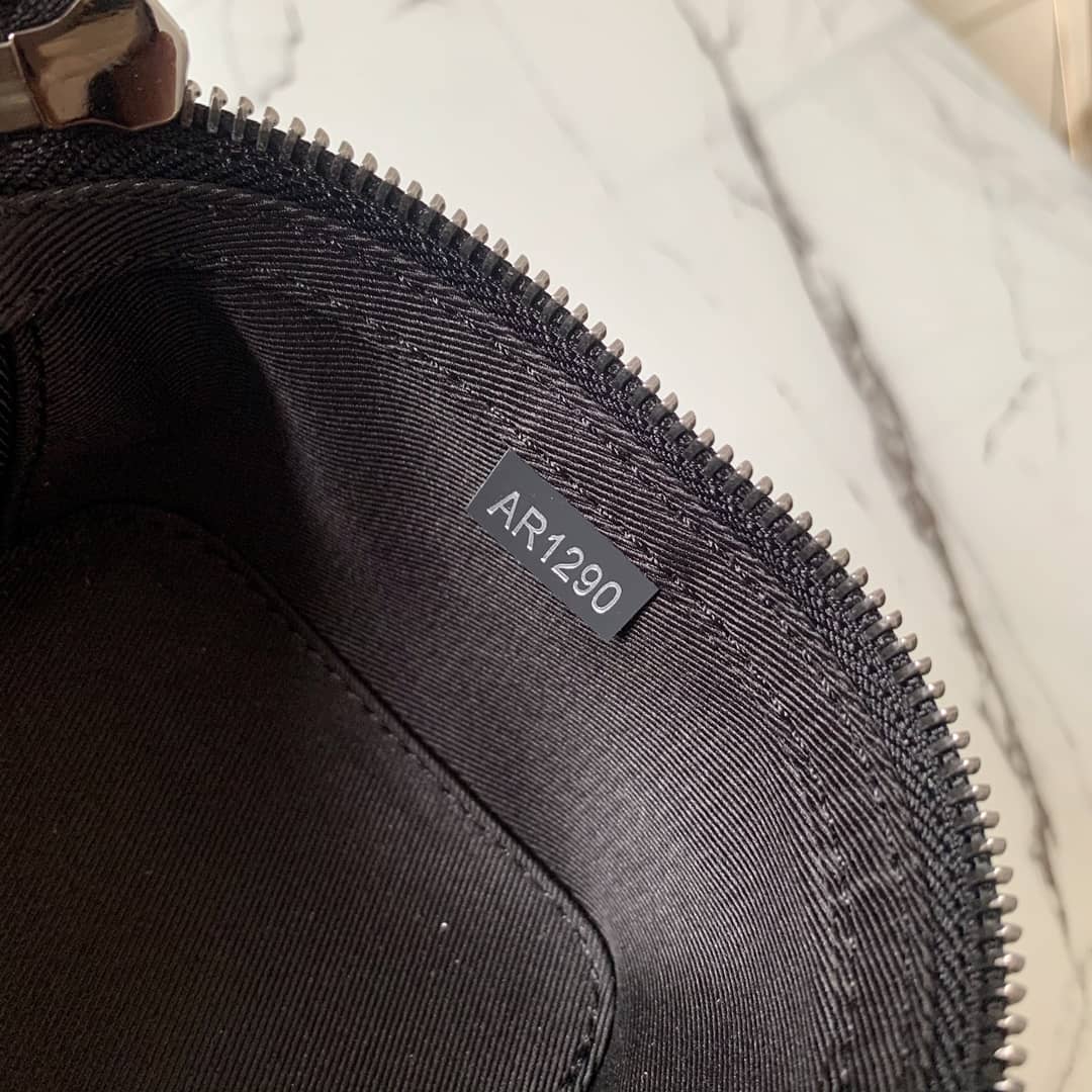 L0vis Vvtt0n Packing Cube PM Monogram Canvas Replica Bag Black M43688