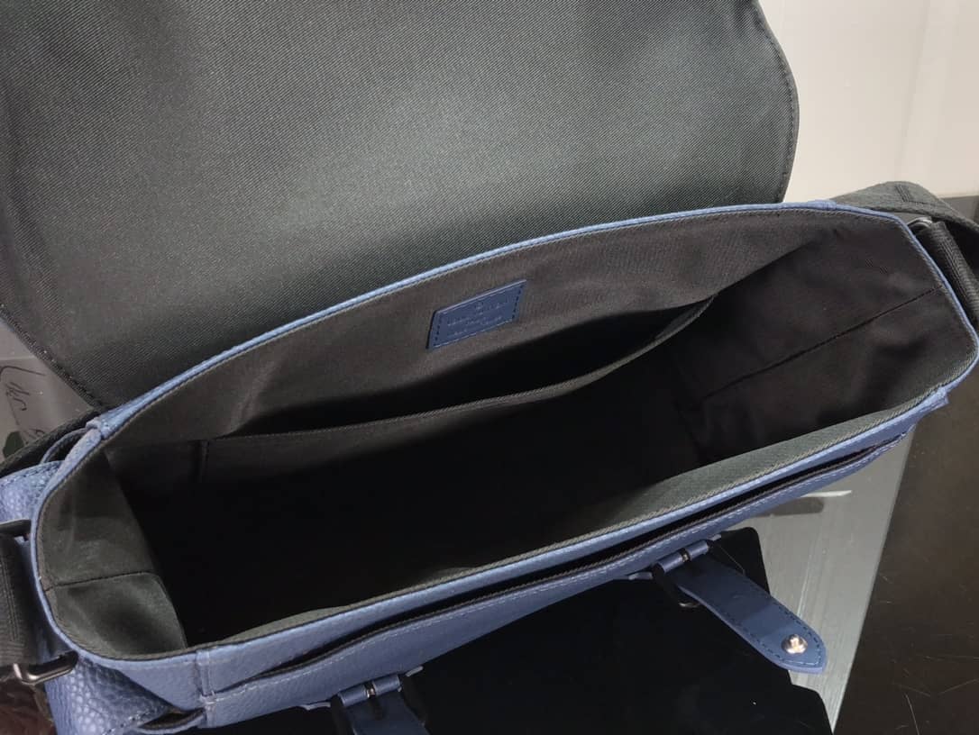 L0vis Vvtt0n Trunk Taurillon Leather Messenger Bag Replica Blue M58494