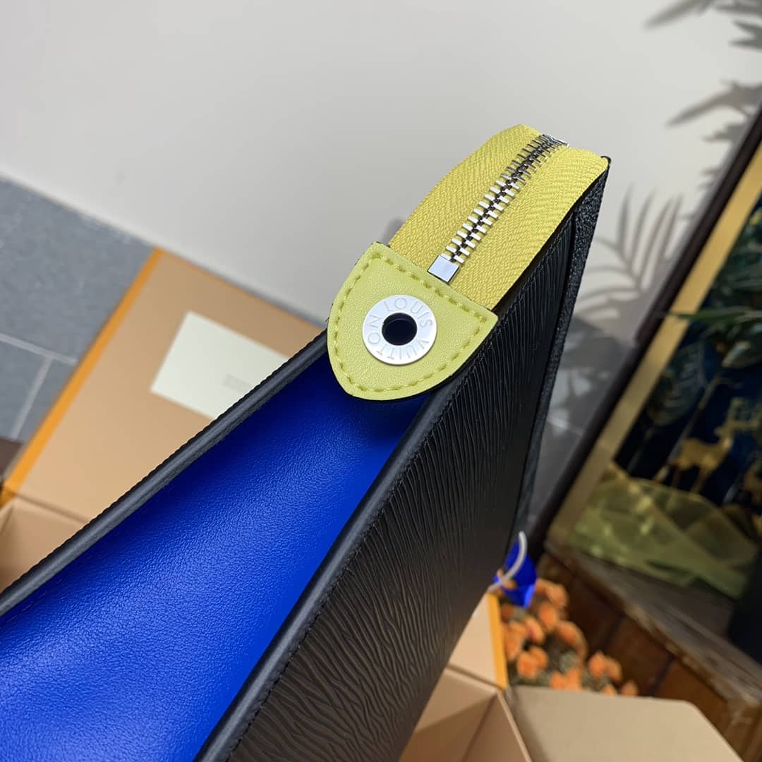 L0vis Vvtt0n Mens Pochette Voyage MM Epi Leather Replica Pouch M67899