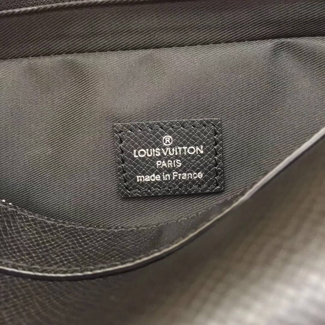 L0vis Vvtt0n Taiga Anton Messenger MM Mens Shoulder Bag Replica M33429