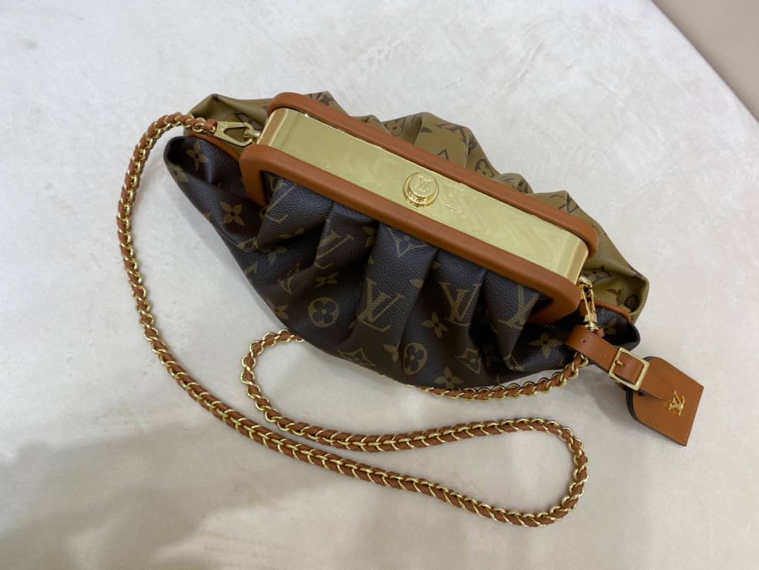 L0vis Vvtt0n Monogram Canvas Boursicot EW Replica Bag Brown M45229