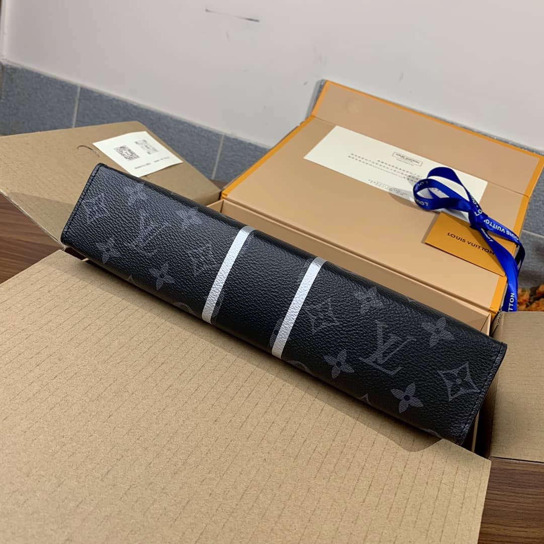 L0vis Vvtt0n Pochette Voyage Bag M64440 Replica