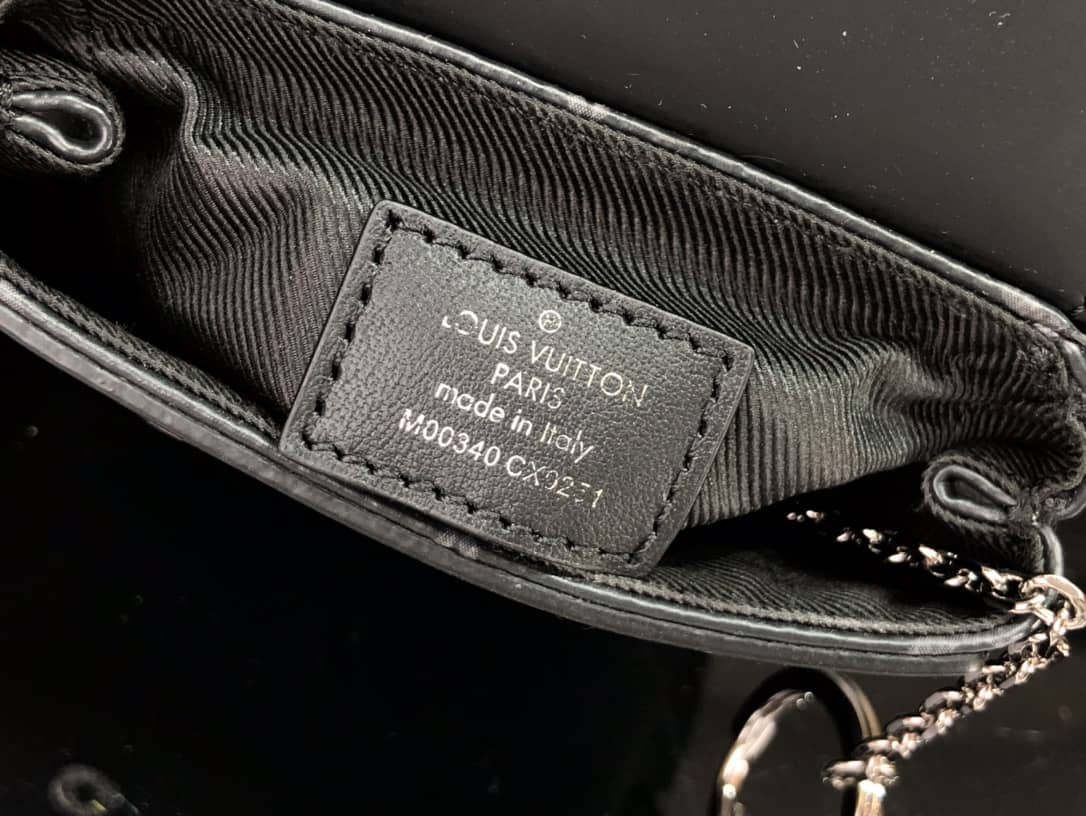 L0vis Vvtt0n Mini Steamer Pouch Replica M00340