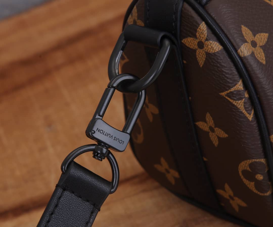 L0vis Vvtt0n Monogram Zoom And Friends Adventure Keepall Bag Replica M80118