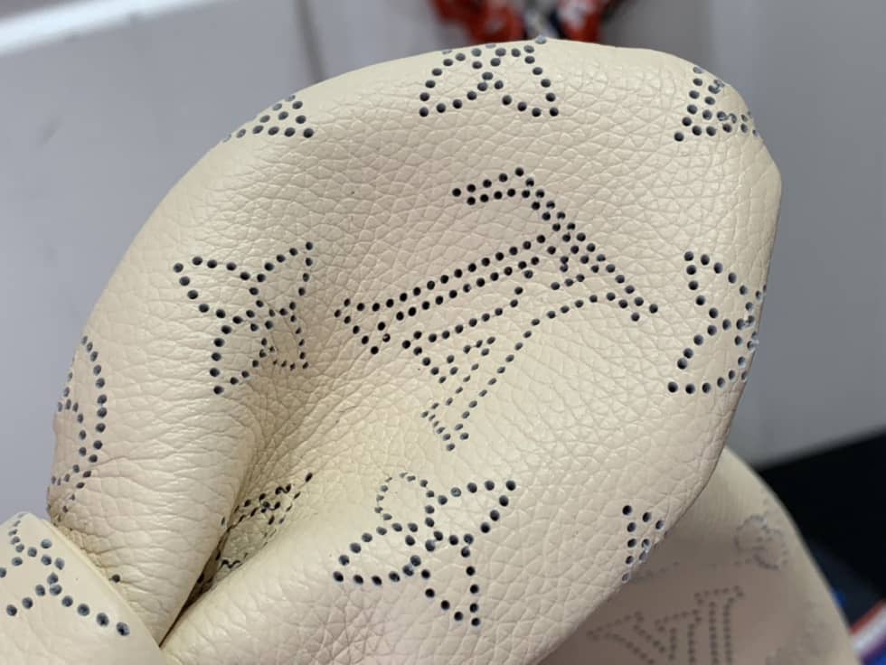 L0vis Vvtt0n Why Knot MM Mahina Cream M20700 Replica Hobo