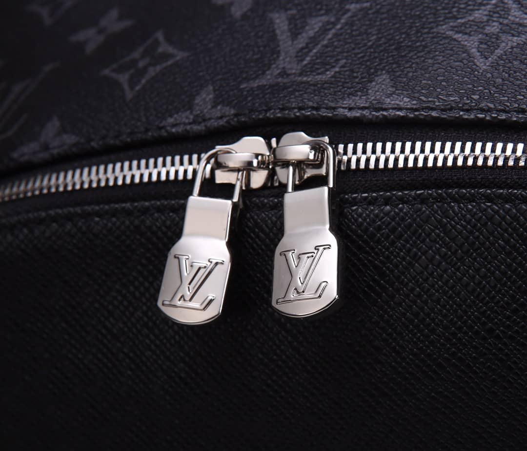 L0vis Vvtt0n Discovery PM Leather Canvas Black M30230 Replica Backpack