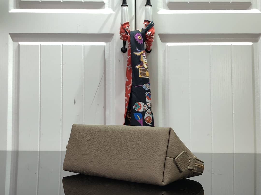 L0vis Vvtt0n Pochette Dupe Pochette Monogram Cosmetic Pouch M47515