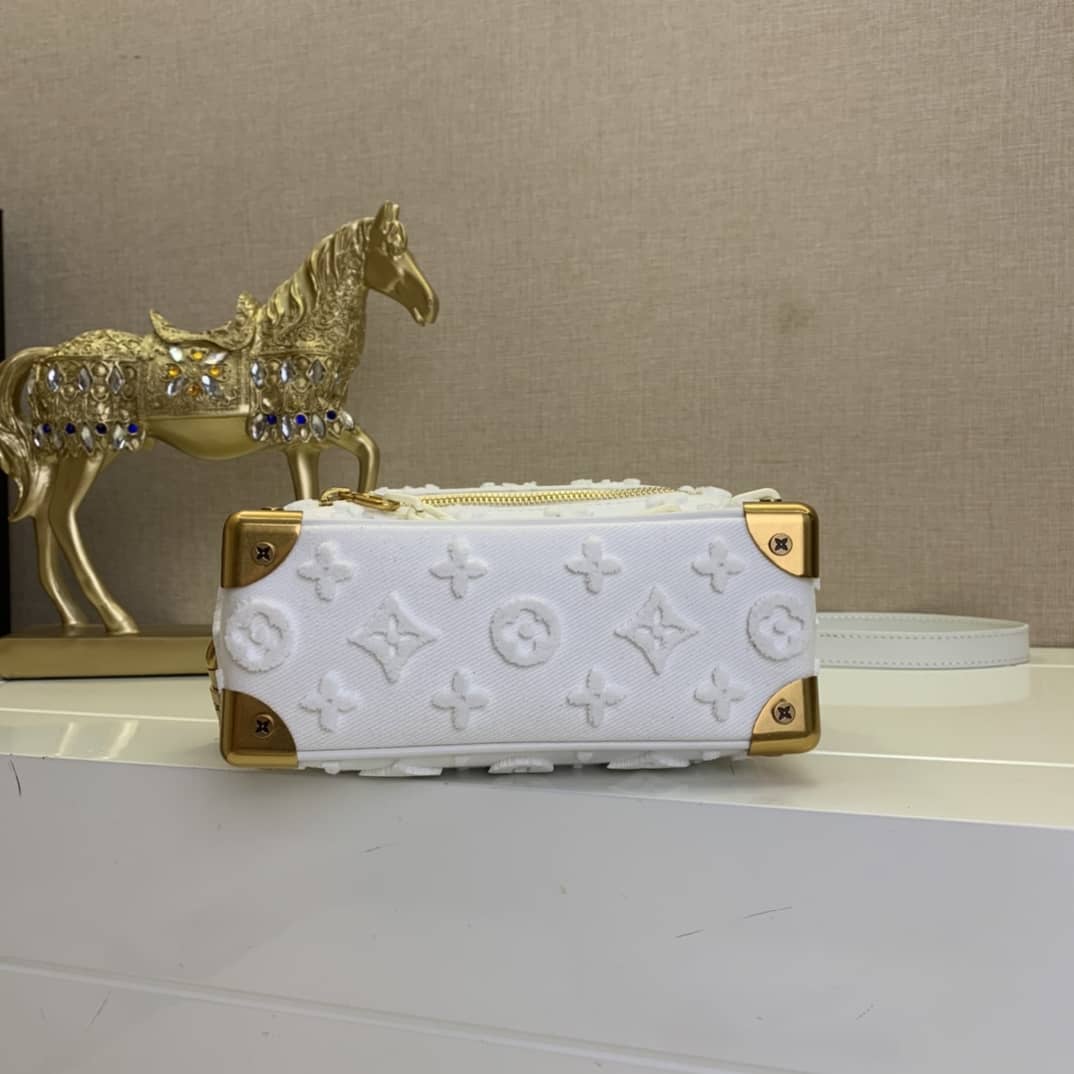 L0vis Vvtt0n Mini Soft Trunk Monogram Canvas Replica Bag White M68970