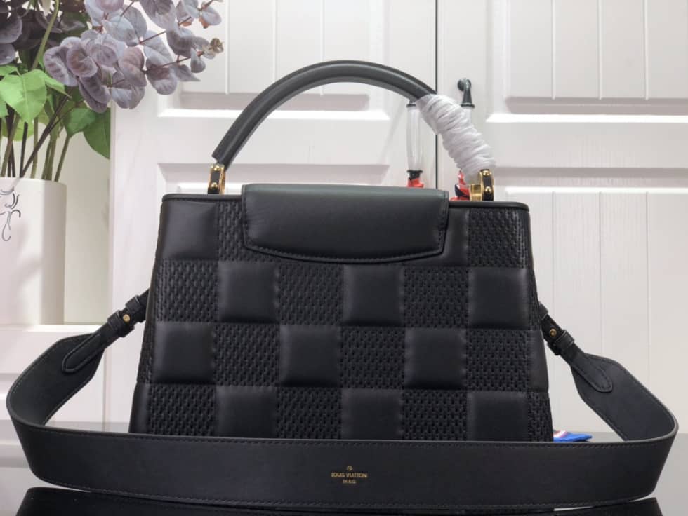 L0vis Vvtt0n Capucines MM Black M59225 Replica Shoulder Bag