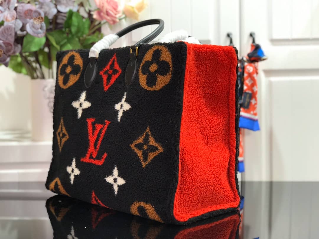 L0vis Vvtt0n Onthego Teddy Shearling Limited GM Tote Replica Black M55421