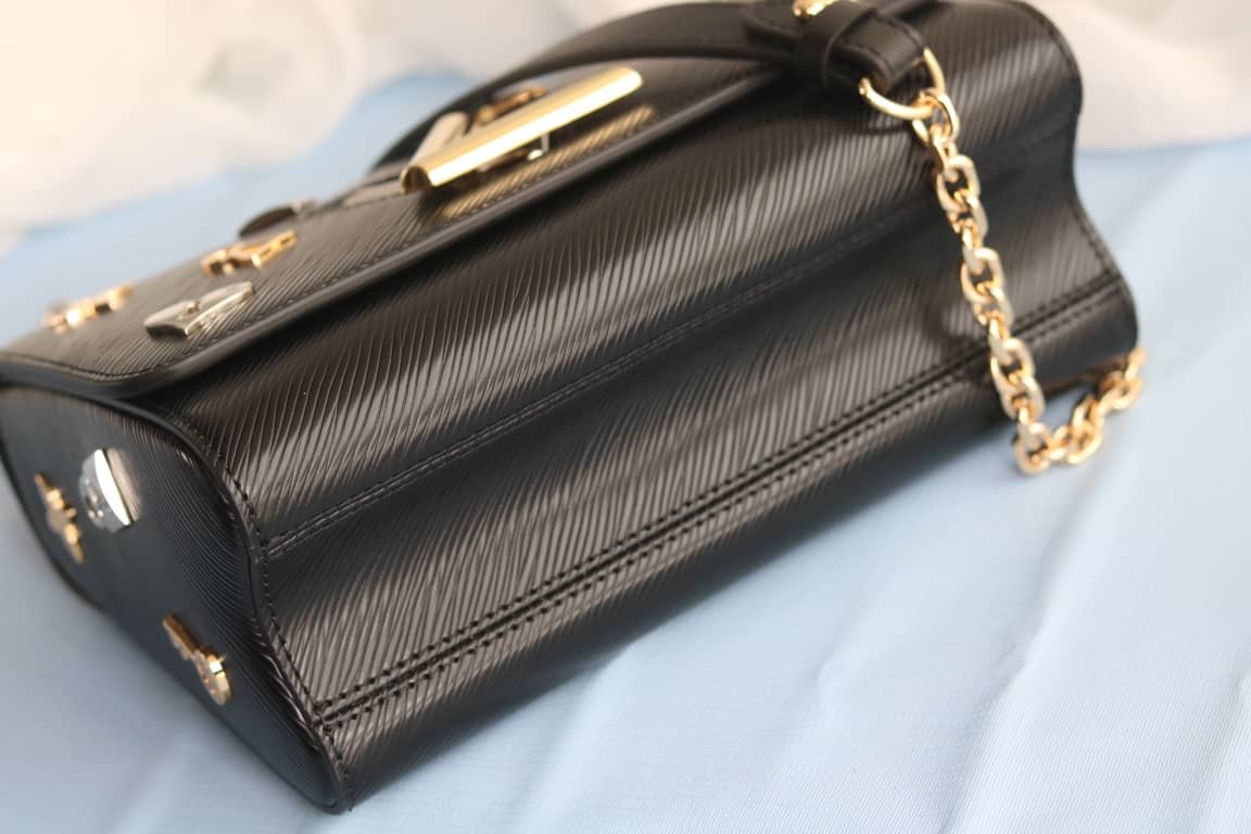 L0vis Vvtt0n Twist Epi Handbag Replica