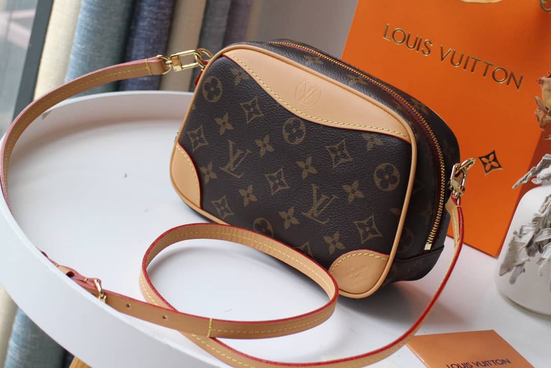 L0vis Vvtt0n Monogram Canvas Deauville Mini Replica Bag M45528
