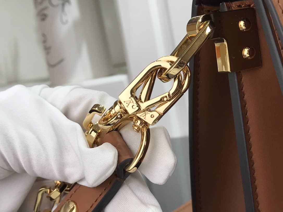 L0vis Vvtt0n Since 1854 Dauphine Mini Replica Handbag Red M57172