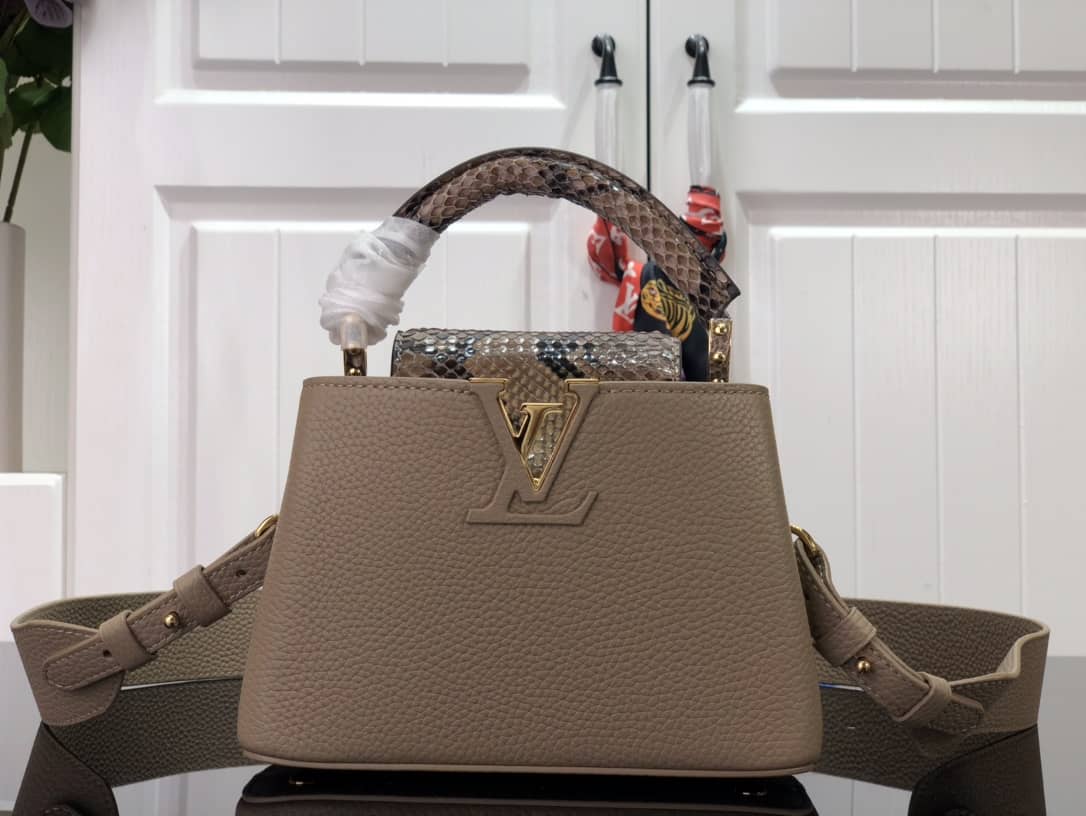 L0vis Vvtt0n Capucines Embroidery Replica Bag Gray M48865