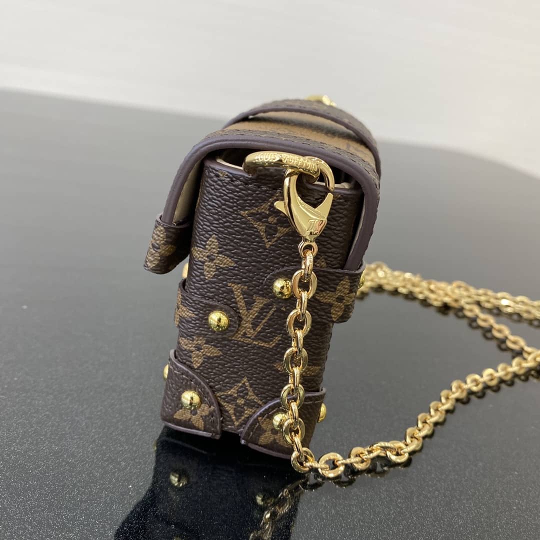 Cheap LV Soft Trunk Chain Crossbody Bag From China