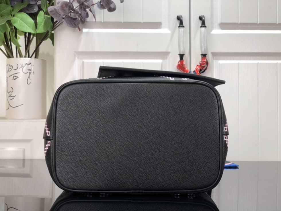 L0vis Vvtt0n NeoNoe MM Black M46023 Replica Bucket Bag