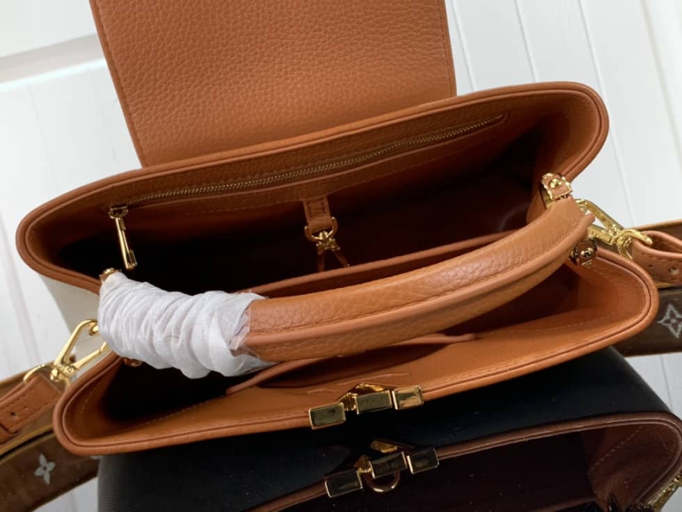 L0vis Vvtt0n Capucines MM M59872 Replica Shoulder Bag