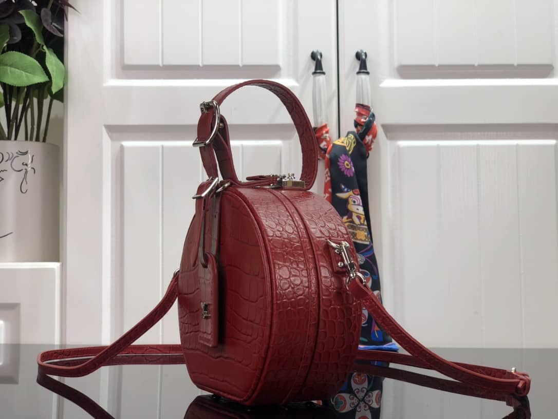 L0vis Vvtt0n Petite Boite Chapeau Crocodilien Brillant Replica Bag Red N93597