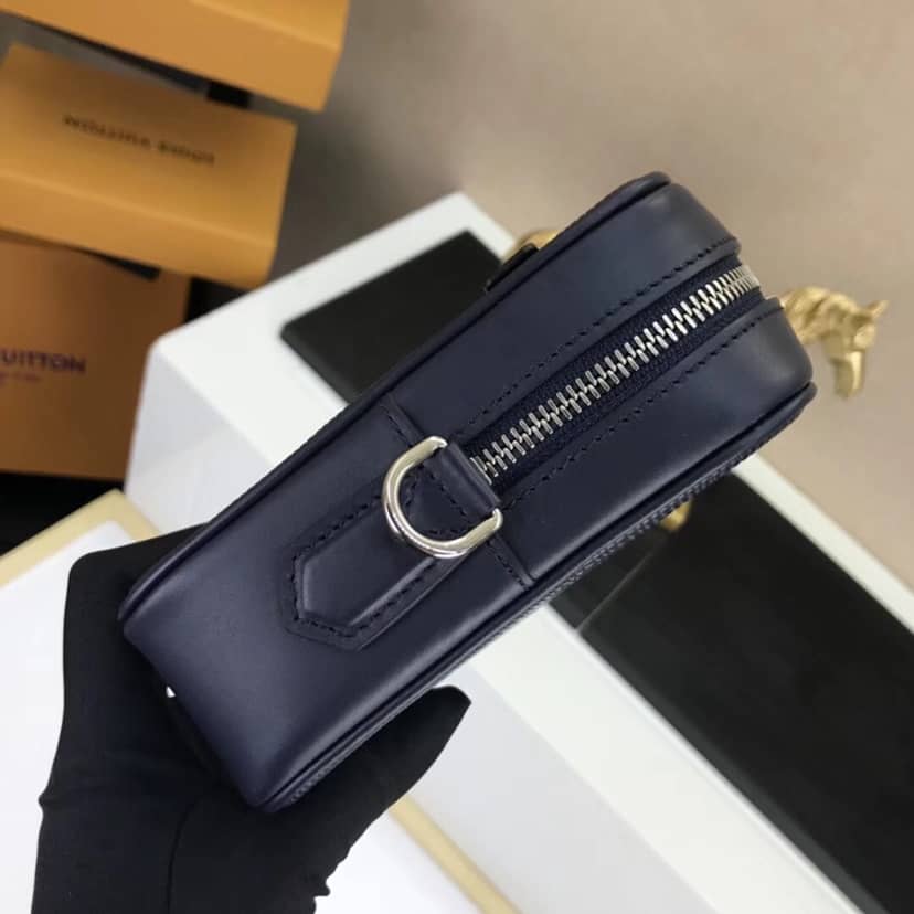 L0vis Vvtt0n Kasai Clutch Epi Leather Replica Blue M51726