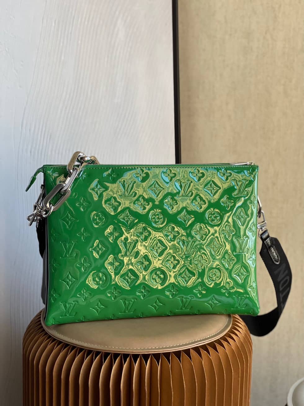 L0vis Vvtt0n Coussin MM 2way M57783 Replica Shoulder Bag