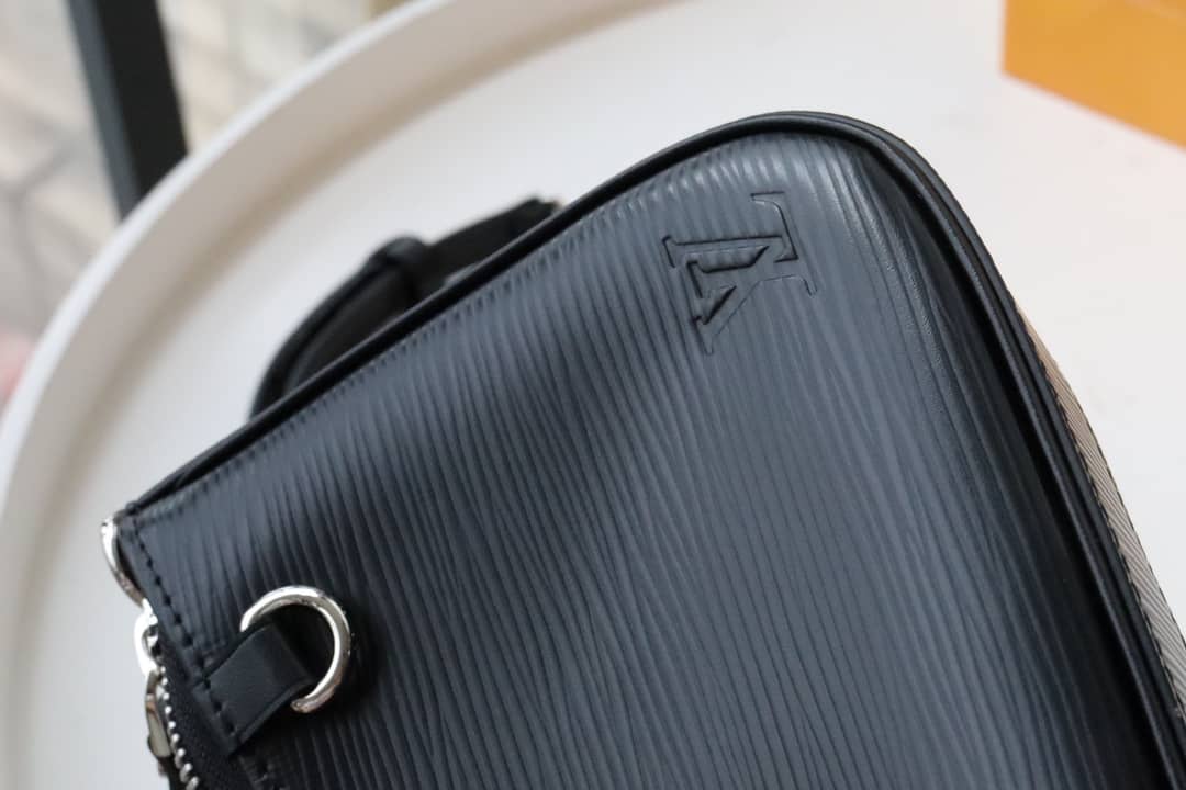 L0vis Vvtt0n Easy Pouch 2way Epi Replica Crossboy Bag Black M80483