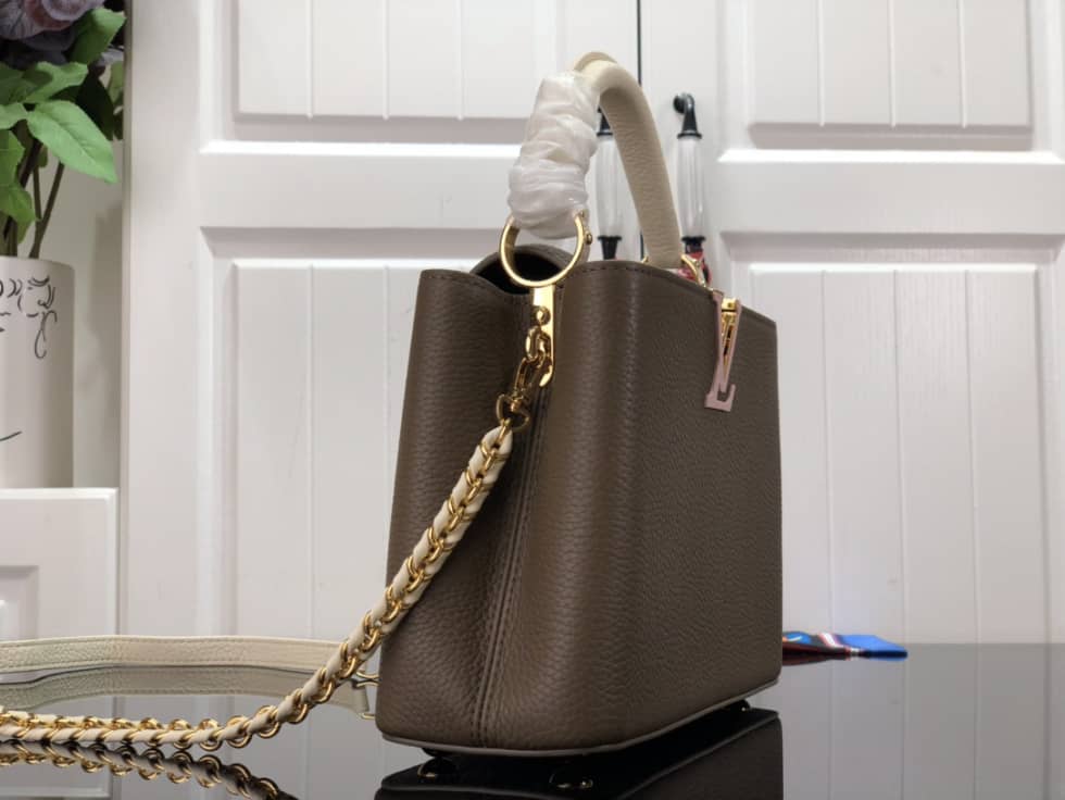 L0vis Vvtt0n Capucines BB M59709 Replica Shoulder Bag