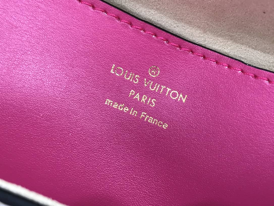 L0vis Vvtt0n Epi leather Twist MM Replica Handbag White M57667