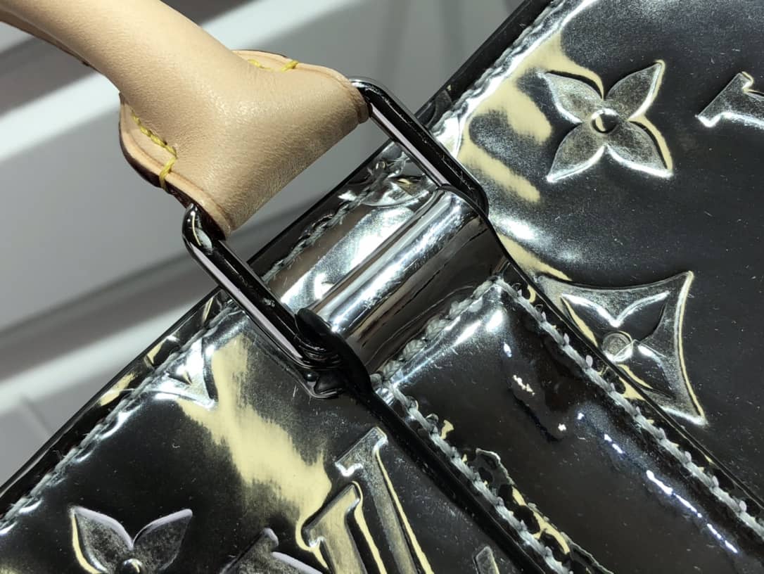 L0vis Vvtt0n Sac Plat Monogram Mirror Coated Canvas Replica Bag