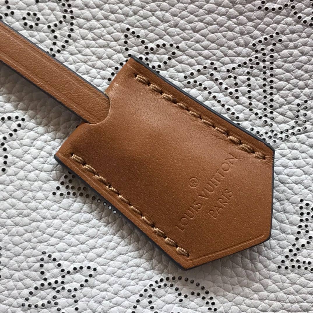 L0vis Vvtt0n Mahina Hina PM Leather Tote Replica White M54353