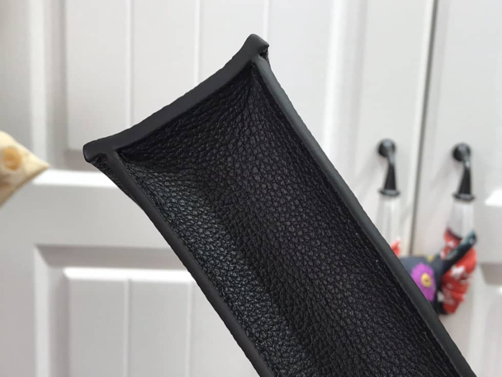 L0vis Vvtt0n Monogram Petit Sac Plat M69442 Replica Shoulder Bag