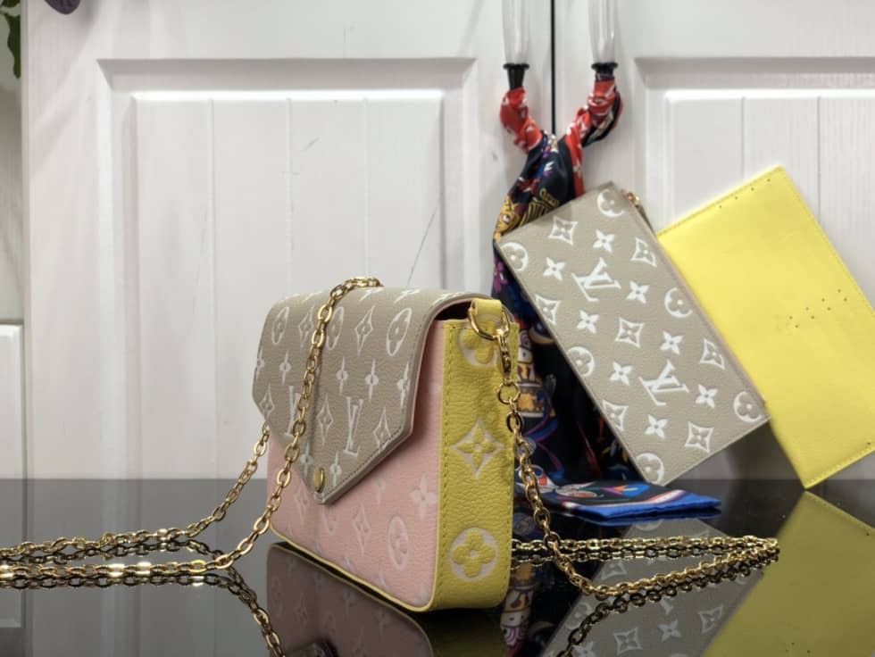 L0vis Vvtt0n Pochette Felicie Monogram Empreinte Pink Gery M81359 Replica