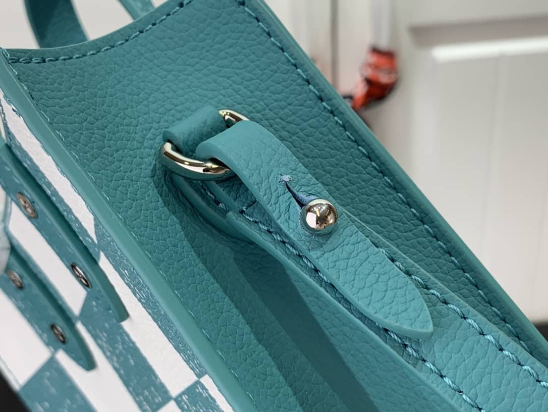 L0vis Vvtt0n Sac Plat Cowhide Leather  XS Bag Replica N60479