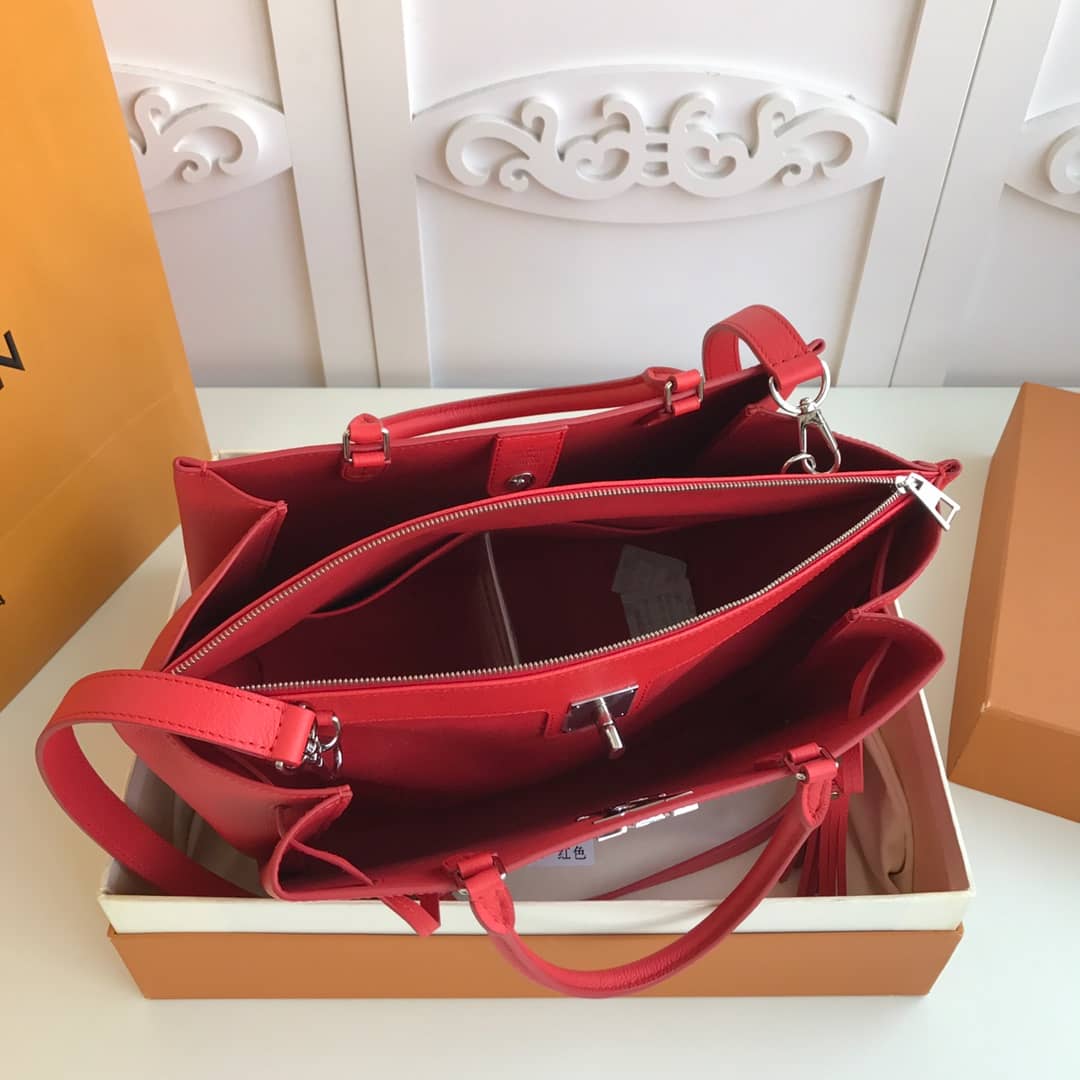 L0vis Vvtt0n Lockmeto Tote Leather Hand Bag Red M54569 Replica