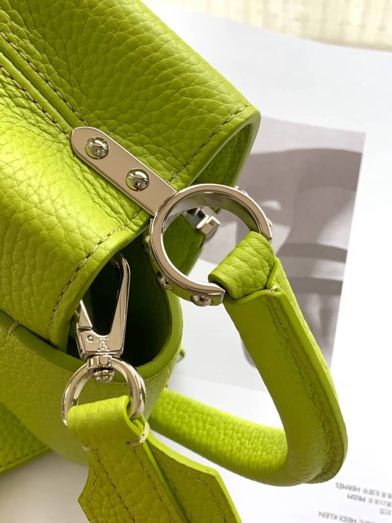 L0vis Vvtt0n Taurillon Leather Capucines Mini Replica Bag Green M55985