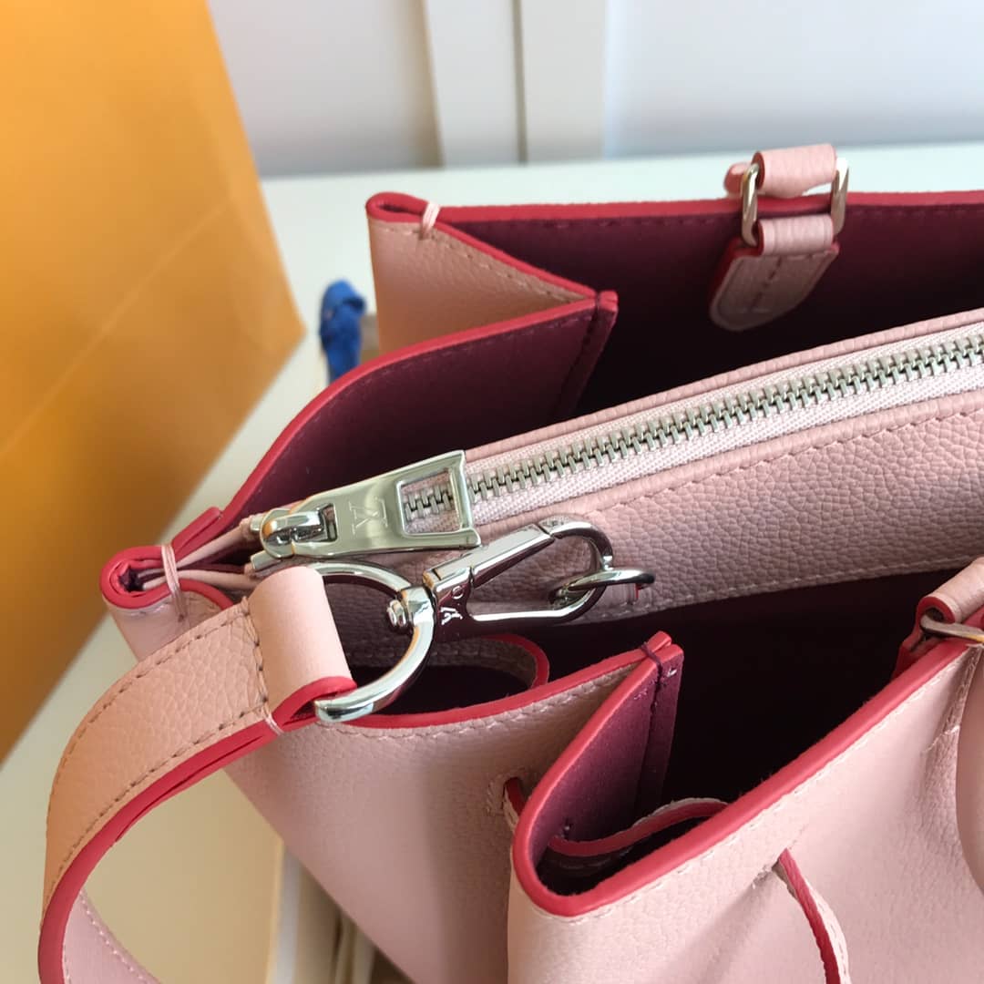 L0vis Vvtt0n Lockmeto Tote Leather Tote Replica Pink M54569