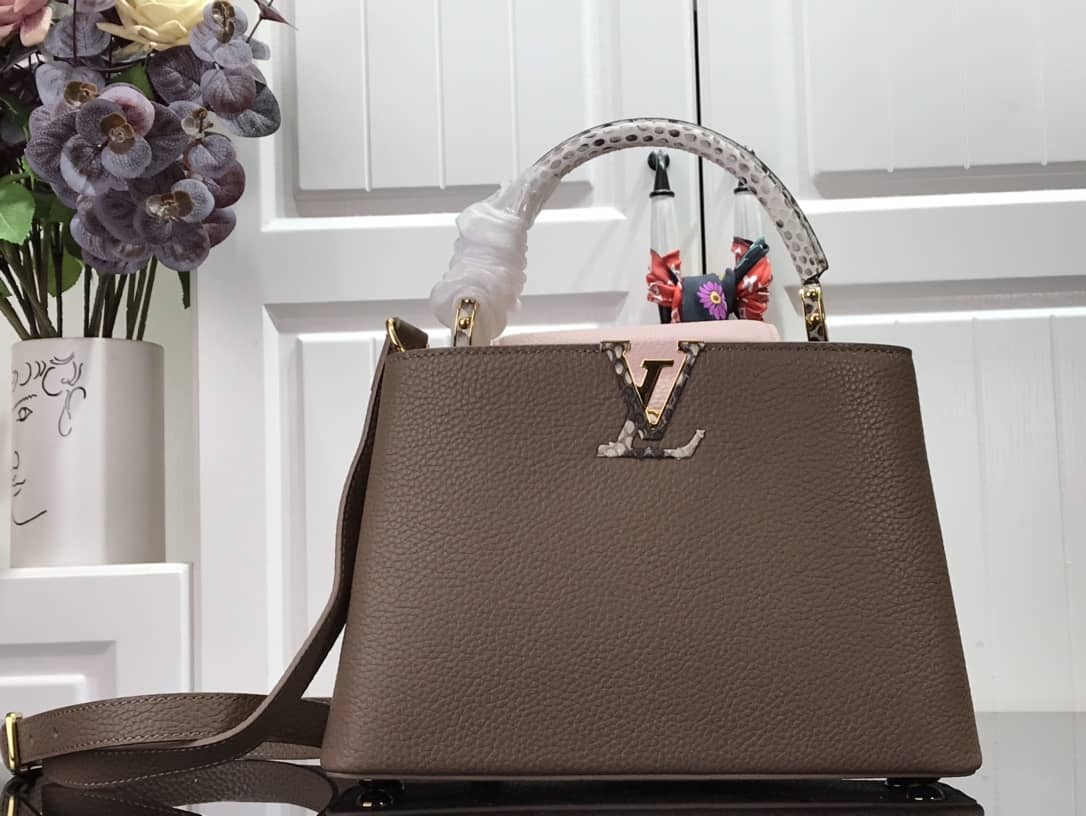 Best Replica Womens Designer Shoulder Bag(ColaReps)