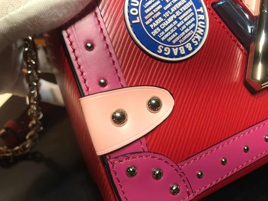 L0vis Vvtt0n Twist MM Bag Red M50296 Replica