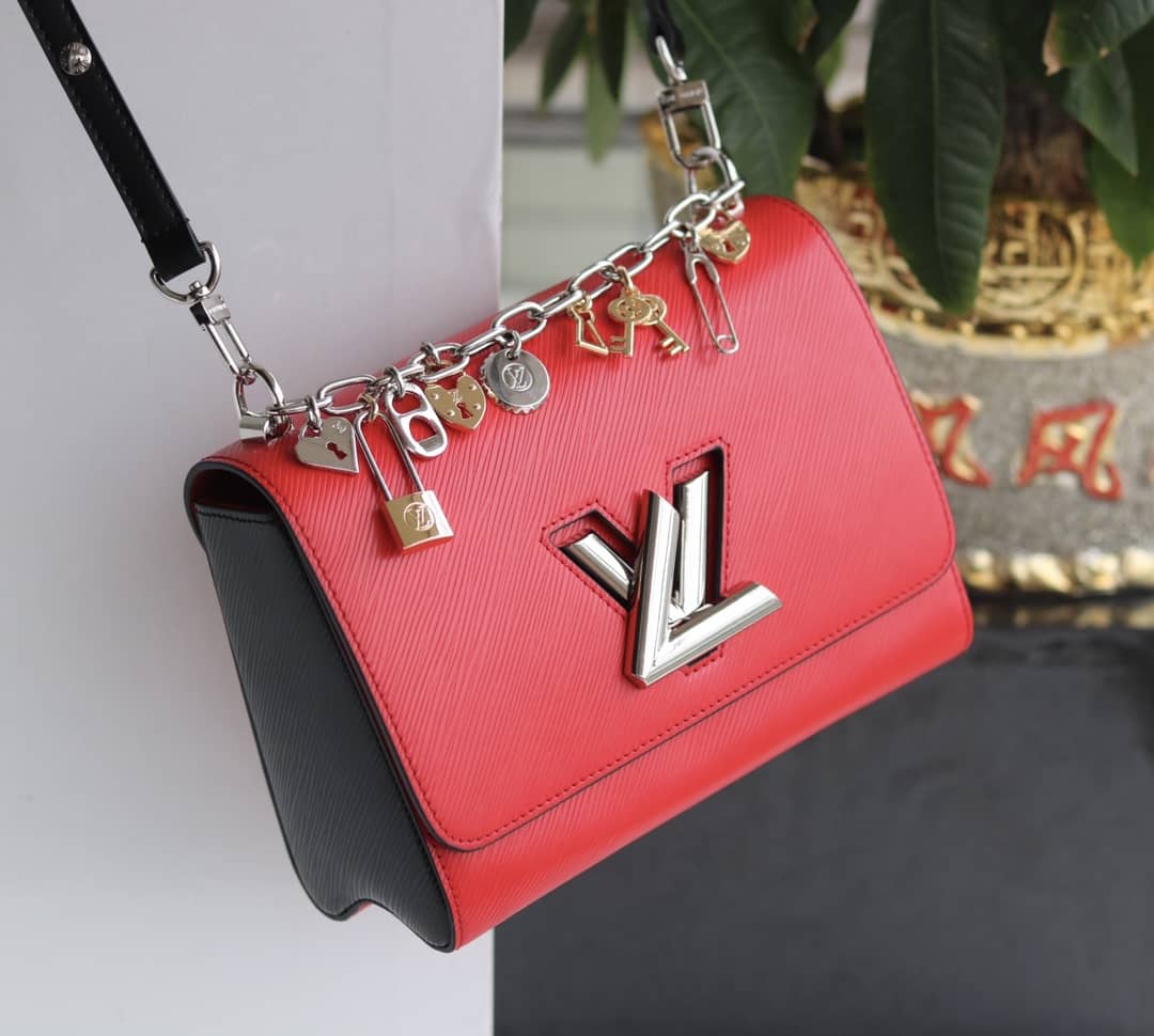 L0vis Vvtt0n Twist Epi Handbag Replica