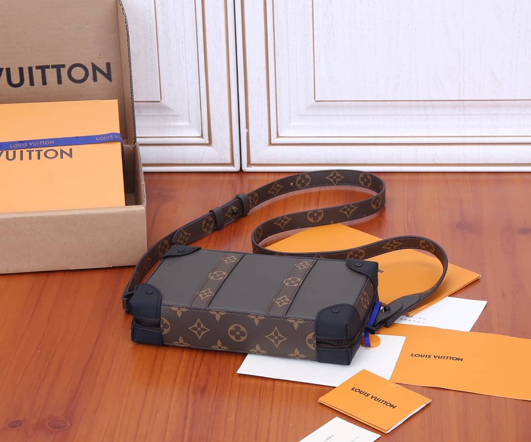 L0vis Vvtt0n Soft Trunk Replica Wallet Brown M30697