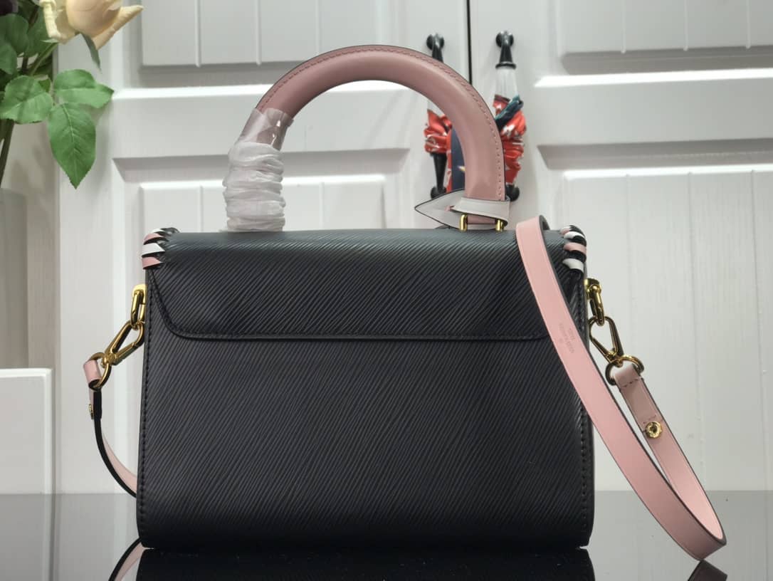 Knockoff L0vis Vvtt0n Twist MM Shoulder Bag From China