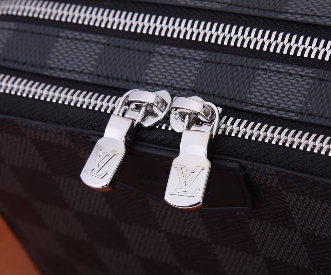 L0vis Vvtt0n Alpha Wearable Wallet Canvas Replica N60418