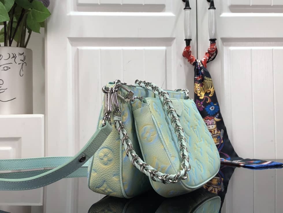 L0vis Vvtt0n Multi Pochette Accessoires Water Green M46180 Replica