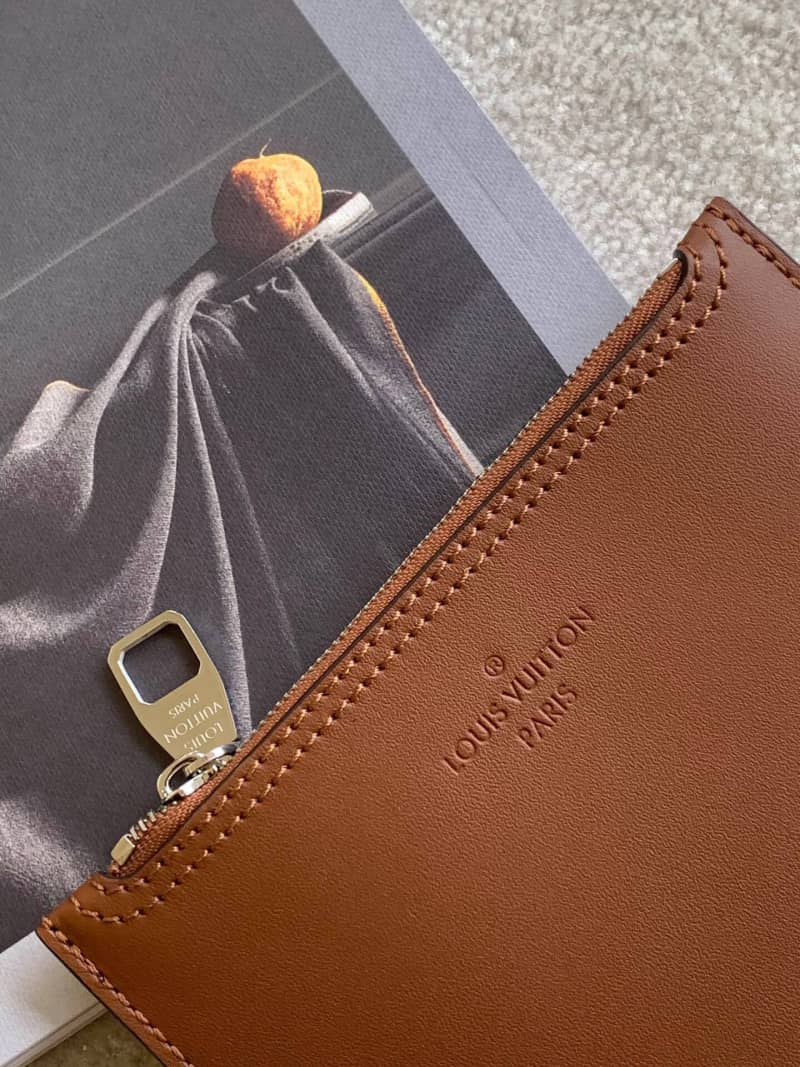 L0vis Vvtt0n Mahina Hina PM Leather Tote Replica Beige M54353