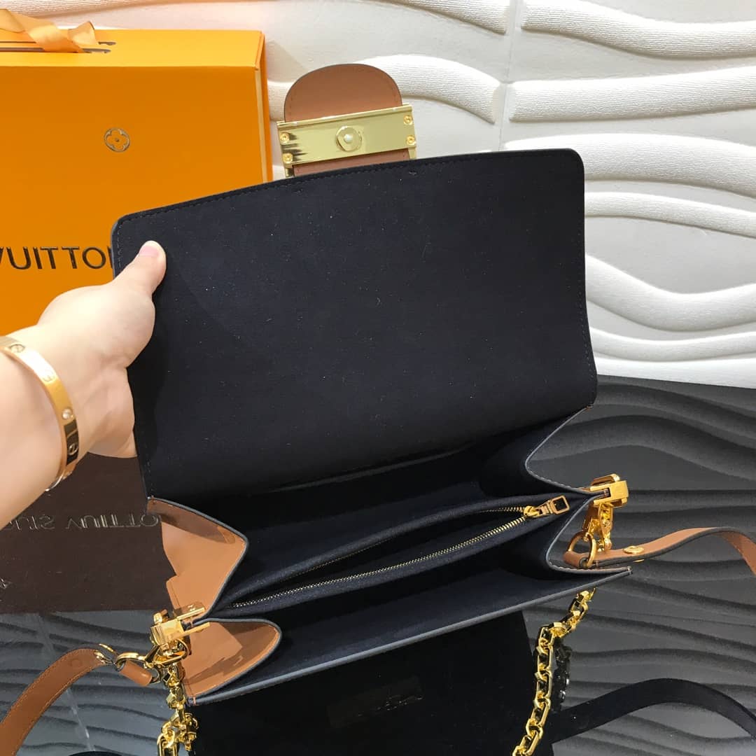 L0vis Vvtt0n Monogram MM Reverse Dauphine Shoulder Bag Replica M44391