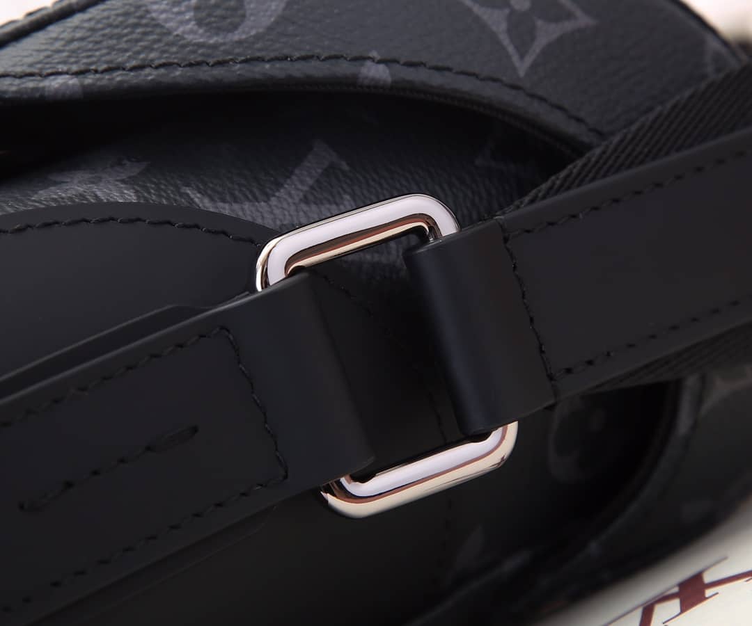 L0vis Vvtt0n Monogramu Messenger PM Voyage Shoulder Bag Replica M40511