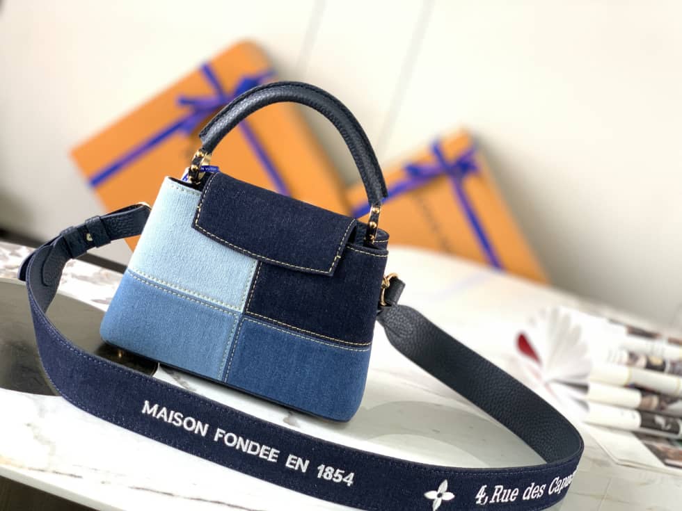 L0vis Vvtt0n Capucines Mini M59268 Replica Shoulder Bag